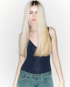 Street Style Blonde with Lived-In Roots